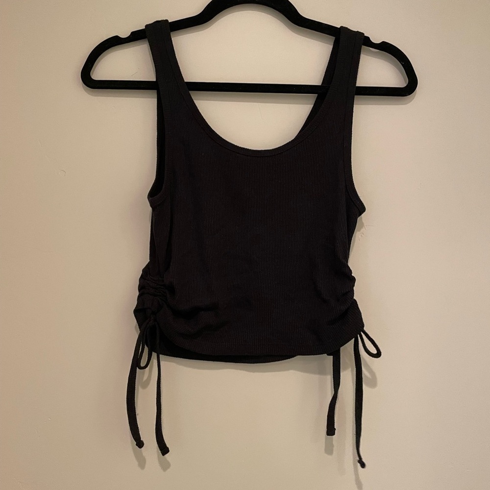 pacsun black scrunch tank top!